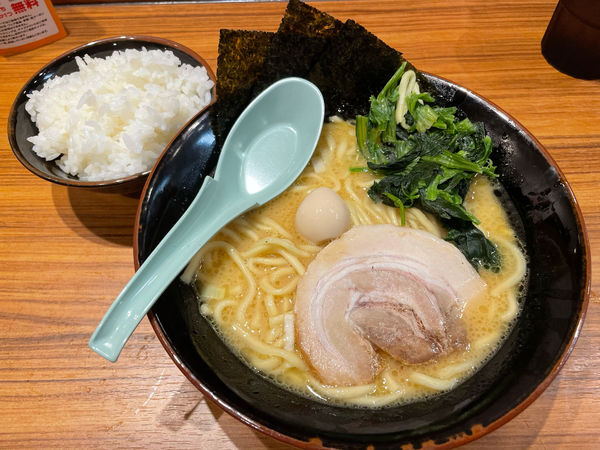 「ラーメン（並）」@横浜家系ラーメン 壱角家 渋谷道玄坂店の写真