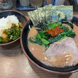 ラーメン並　ほうれん草トッピング