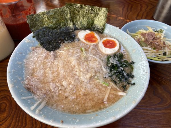 「特製味噌中盛（太麺 硬め ｱﾌﾞﾗｵｵﾒ）＋ネギ丼」@ラーメンショップ 牛久結束店の写真