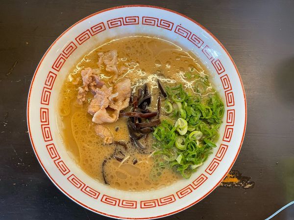 「豚骨ラーメン」@博多とんこつ 豚の足跡の写真