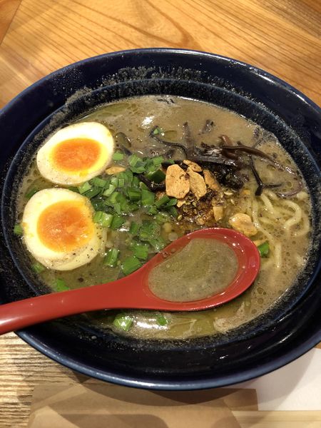 「山椒味噌担々麺　味噌味玉のせ」@田所商店 タンタンメン部 WBG店の写真