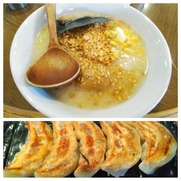 「揚げにんにくらーめん+肉餃子(味噌)+バター＋コーン」@一指禅 上福岡店の写真