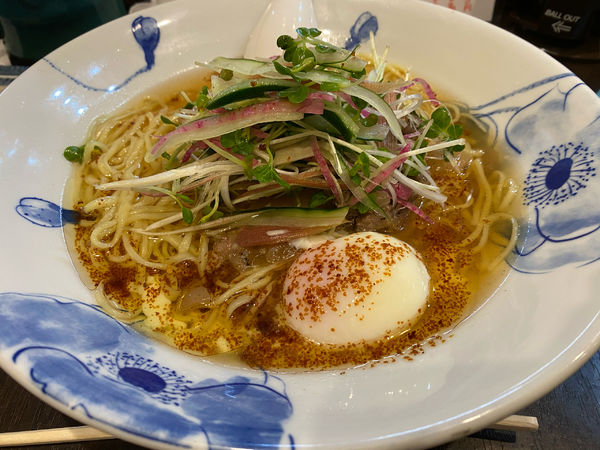 「かるがん涼麺850円＋中盛100円」@がんこや かるがんラーメン 千代田本店の写真