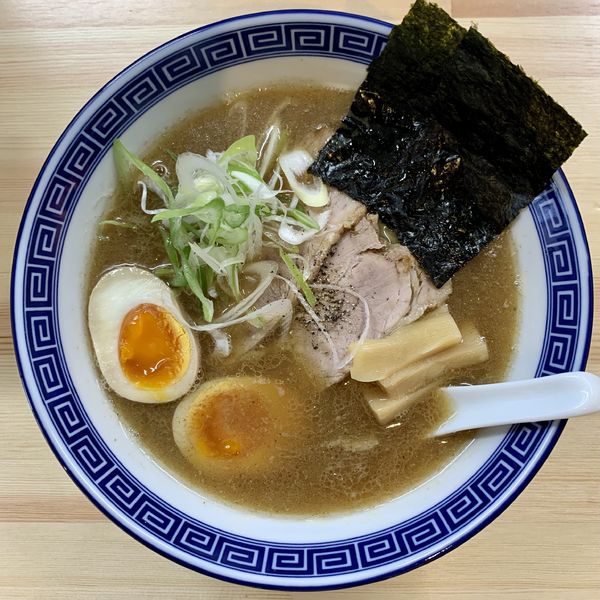 「味玉らーめん」@煮干しらーめん19の写真