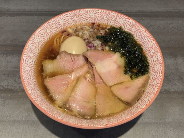 「特製淡麗煮干（ストレート麺）」@麺や べらぼうの写真