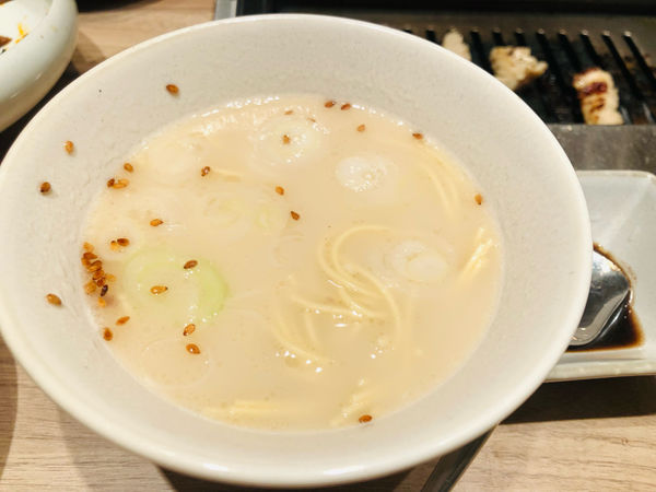 「コムタンラーメン 770円」@焼肉うしごろ 新宿三丁目店の写真