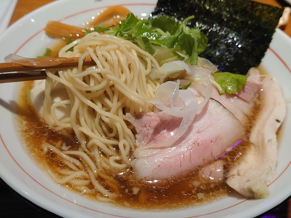 「煮干し中華そば（醤油)¥700」@夜鳴きそば白蛇の写真