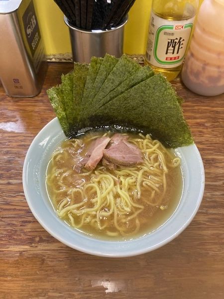 「ラーメン　並　かため　海苔まし」@まこと家の写真