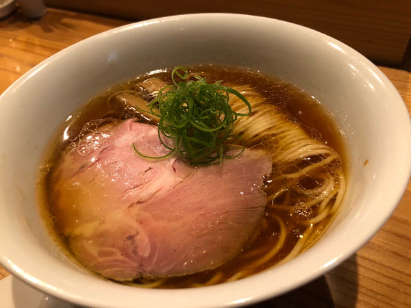 「醤油ラーメン」@めん呼白の写真