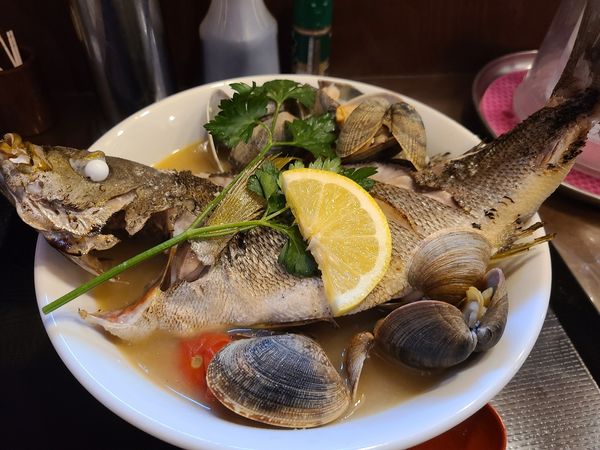 「イサキのアクアパッツァ」@ラーメン愉悦処 似星の写真