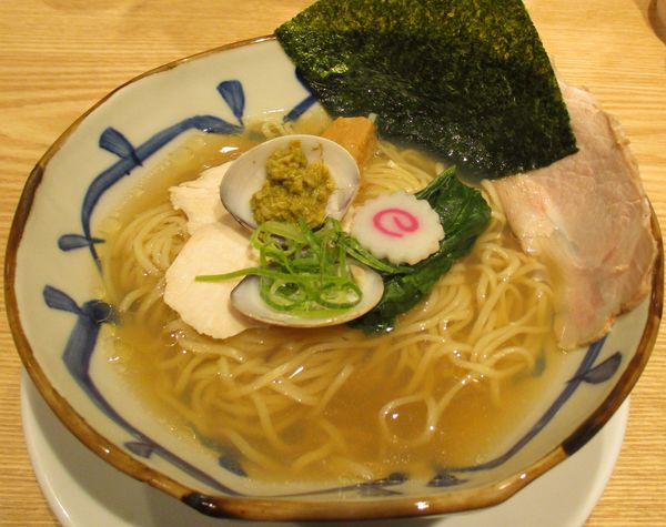 「蛤醤油らぁ麺　1000円」@貝と煮干し、時々濃厚の写真