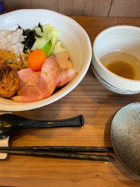 「煮干まぜそば 特製」@ラーメン 裏健やかの写真