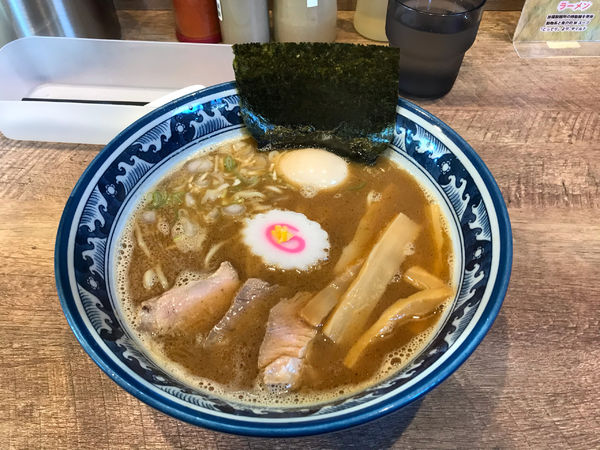 「ラーメン味玉のせ」@麺屋 しゅはりの写真