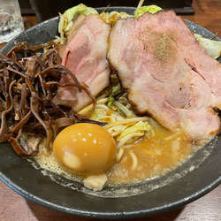 横濱豚骨ラーメン