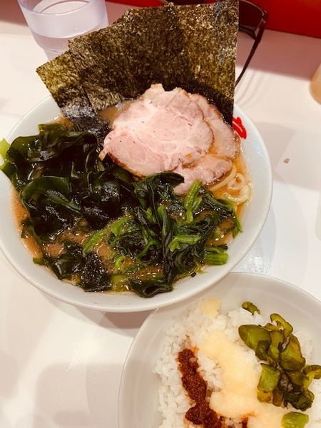 「ラーメン650円　チャーシュー70円　穂先わかめ100円」@ラーメン 三浦家の写真