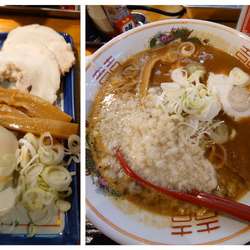 味噌らぁめん（並 150g）＋特製盛り