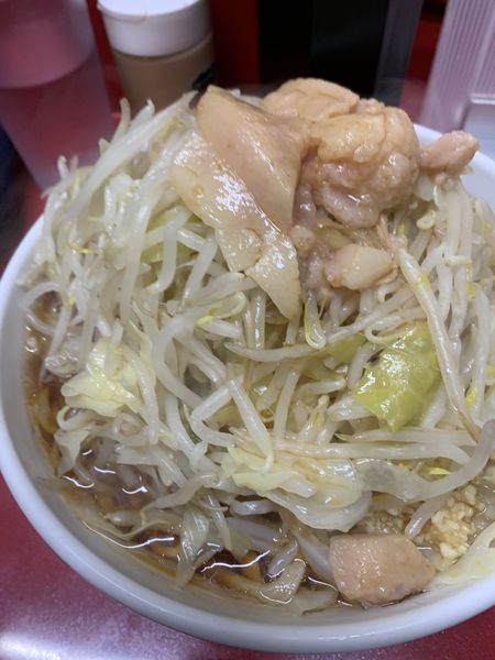 「小ラーメン　ニンニク少なめヤサイマシマシ脂カラメ」@ラーメン二郎 越谷店の写真