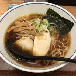 純鶏らーめん(醤油)690円