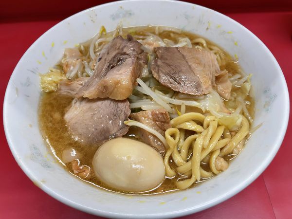 「ぶた5枚入 小ラーメン　半分」@ラーメン二郎 環七一之江店の写真