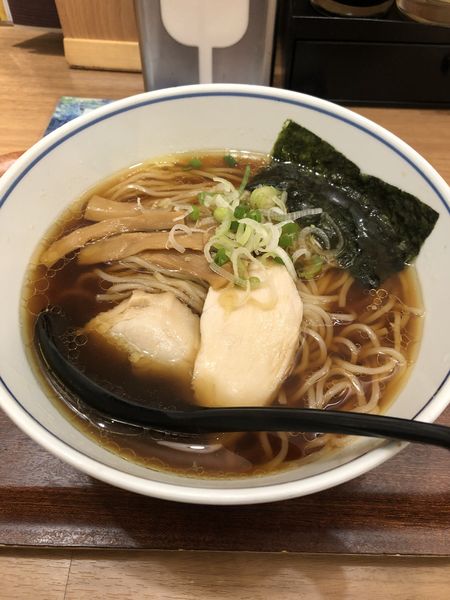 「純鶏らーめん(醤油)690円」@麺処 直久 大久保店の写真