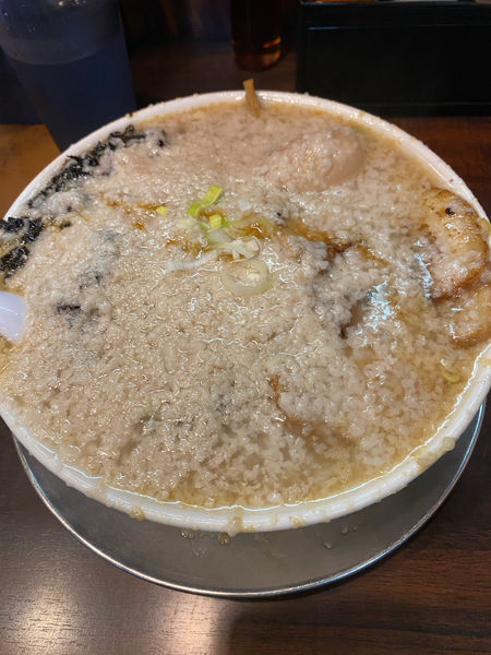 「特製中華そば1100円➕中盛90円（300g）➕鬼脂」@らーめん潤 亀戸店の写真