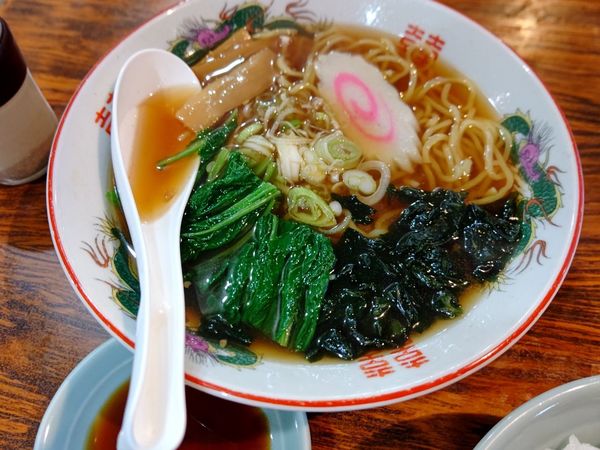 「しょうゆラーメン(並盛)500円」@焼肉レストラン びーふ苑の写真