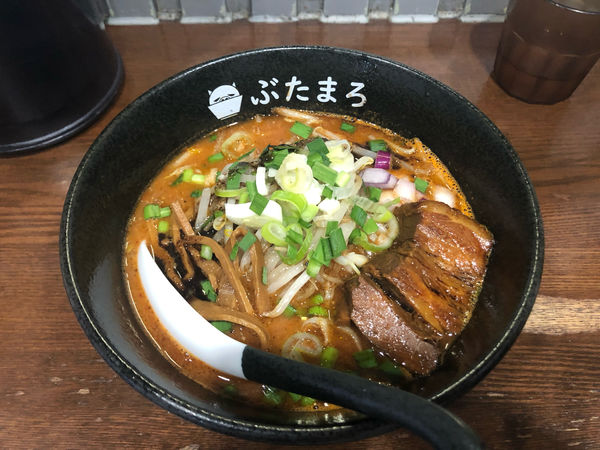 「辛味噌らーめん」@らーめんぶたまろの写真