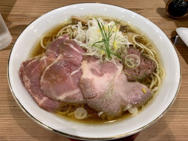 「レアチャーシュー清湯そば1100円」@かね田の写真