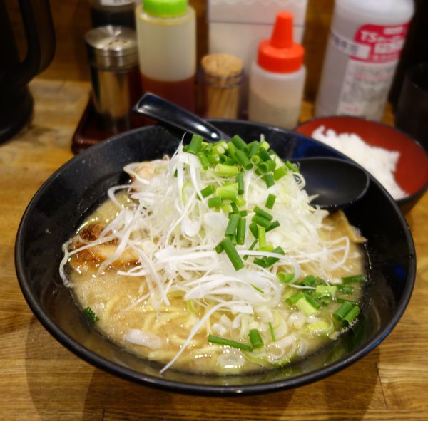 「ネギラーメン」@とんこつラーメン無極 西台の写真