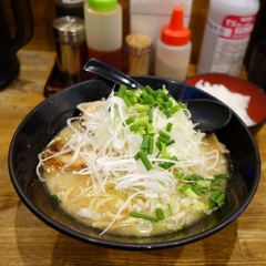 とんこつラーメン無極 西台の画像