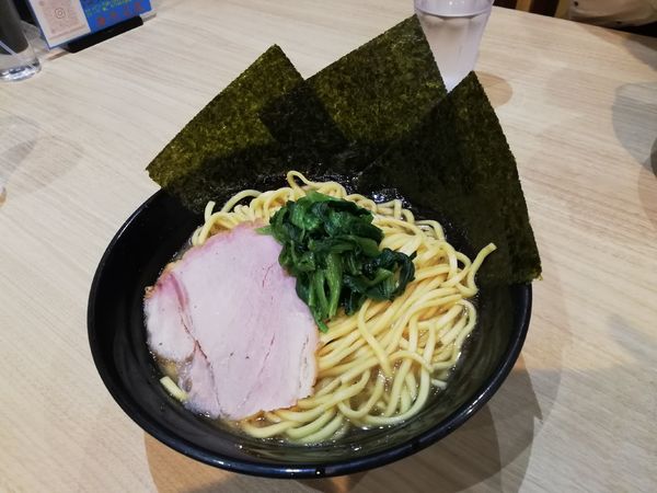 「ラーメン 大盛り 880円」@横浜家系ラーメン 海老名家の写真