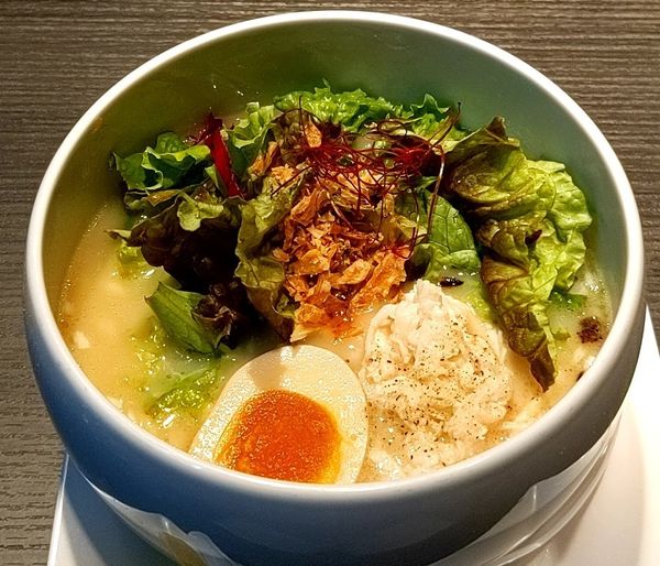 「名物鶏白湯塩そば」@自由が丘 蔭山樓 渋谷東急フードショー店の写真