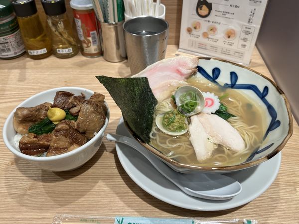 「蛤醤油らぁ麺　豚角煮ご飯」@貝と煮干し、時々濃厚の写真