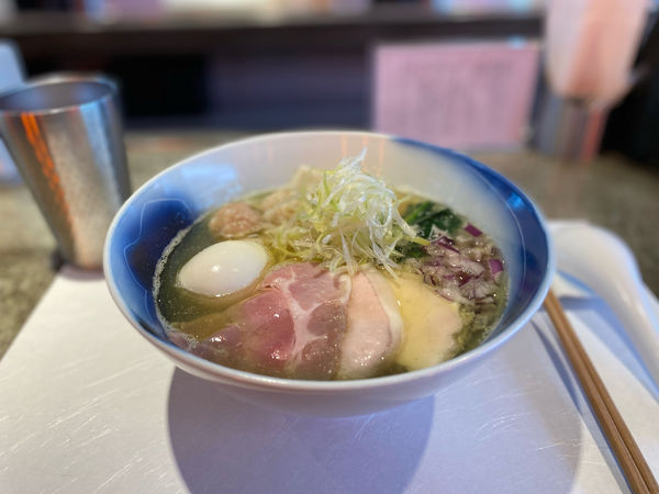 「白醤油中華そば極」@ZEN LABORATORYの写真