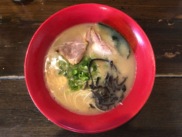 「博多とんこつらーめん＋替玉×2」@博多長浜らーめん とんこつとん太の写真