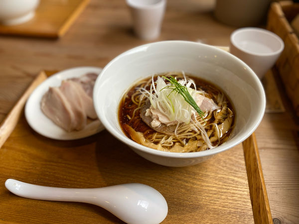 「限定 トリプルスープの清湯そば、チャーシュートッピング」@中華蕎麦 はざまの写真