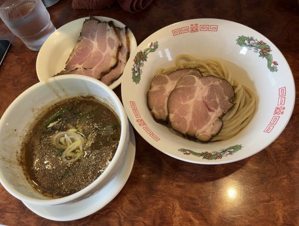 「冷つけ麺 小＋吊るし燻製肩ロース」@つけ麺 目黒屋の写真