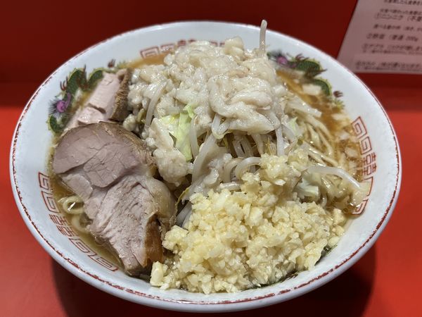 「ラーメン（中）ニンニク、アブラ」@赤ひげラーメン 国際通り店の写真