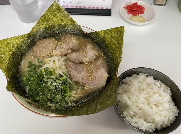 「豚骨醤油ラーメンのりトッピング　ライス小」@大弘軒の写真