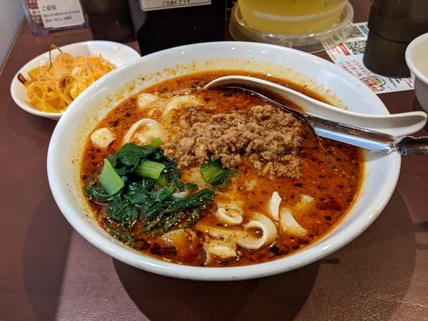 「麻辣刀削麺」@陳家私菜 新宿店の写真