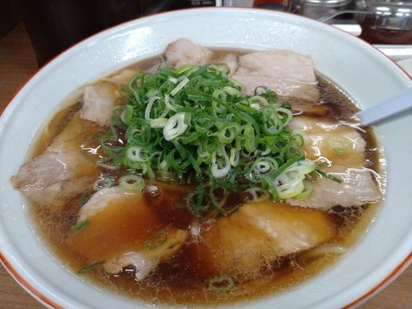 「デラックスラーメン」@元祖第一旭 槙島店の写真