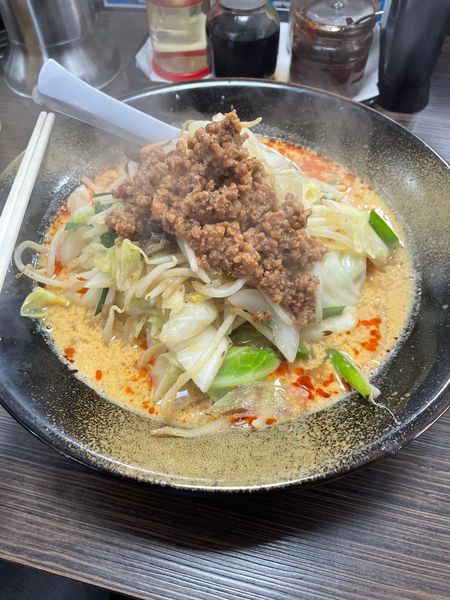 「野菜の担々麺（大盛）」@ラーメン 仙花の写真