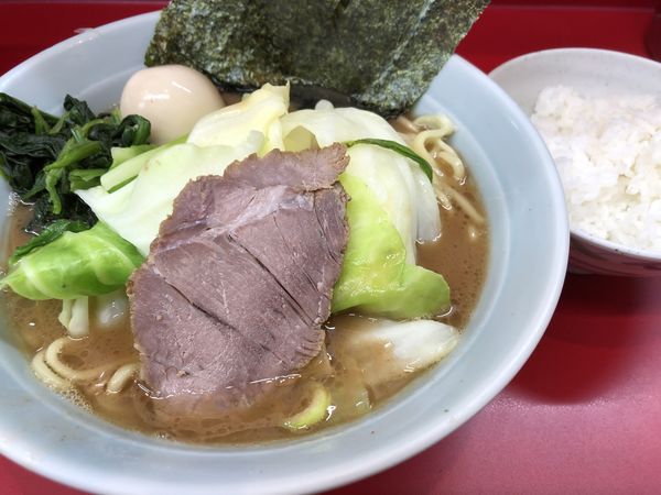 「得特製ラー並かため　ライス」@横浜ラーメン 武蔵家 大井町店の写真