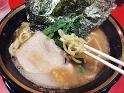 「ラーメン(かため)(750)」@環2家 川崎店の写真