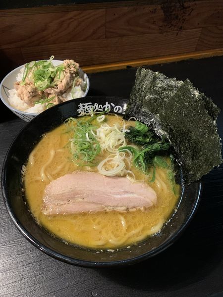 「しょうゆラーメン(オープン500円)ミニチャーシュー丼中32」@麺処かのうの写真