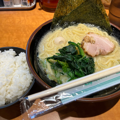 横浜家系ラーメン 明豊家 下丸子店の画像