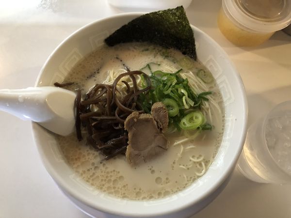 「らーめん」@博多天神 新宿御苑店の写真