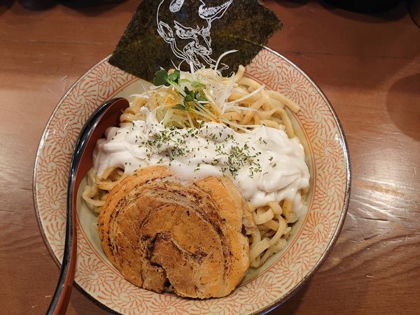 「白鬼油そば　特盛」@油そば 鬼 -abura noodle Oni- 池袋本店の写真