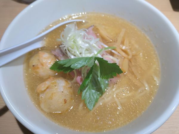 「(限定)えびくらむそば」@貝出汁中華そば くらむの写真