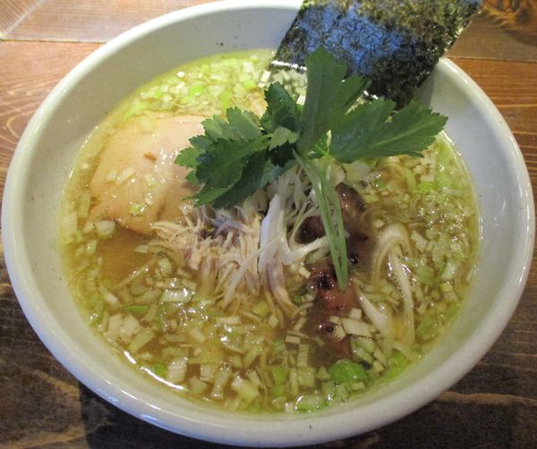 「鶏そば＜塩＞　900円」@神田とりそば なな蓮の写真